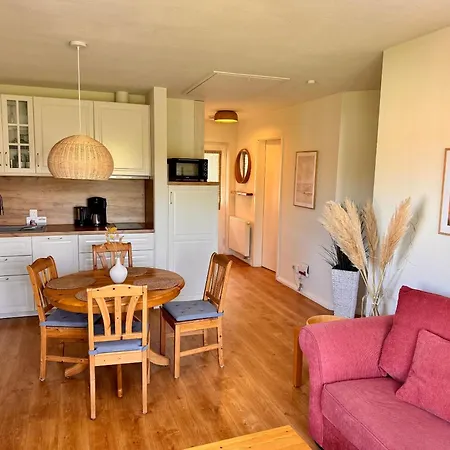 Daire Strandstr 16 - 29-34